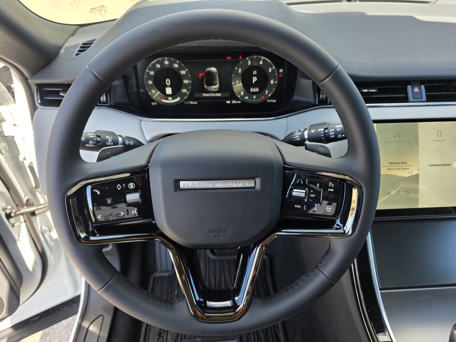 New 2026 Land Rover Range Rover Evoque S image 13