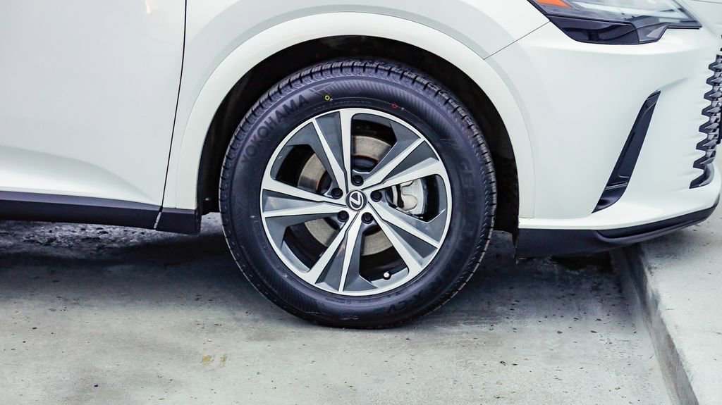 Used 2024 Lexus RX 350 350 w/ Technology Package image 11