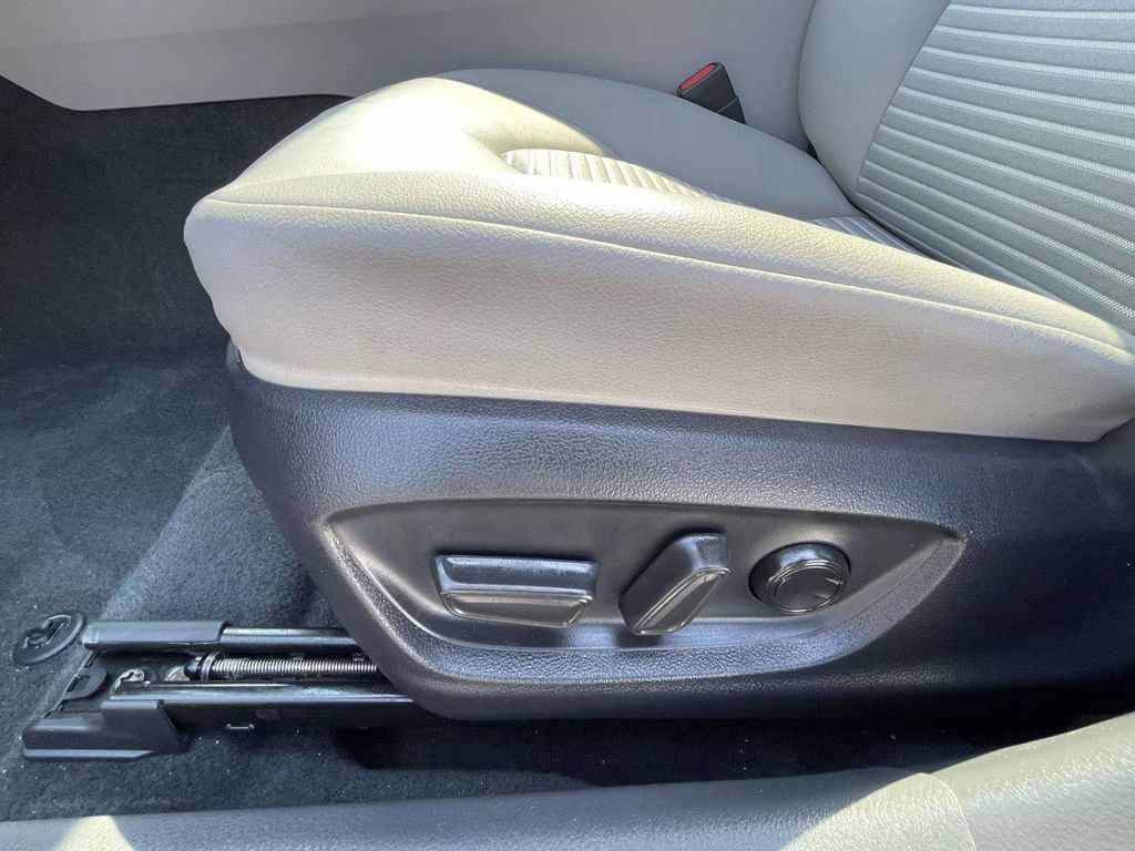 Used 2024 Toyota Camry SE w/ Convenience Package FWD image 20
