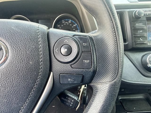 Used 2017 Toyota RAV4 LE FWD image 28
