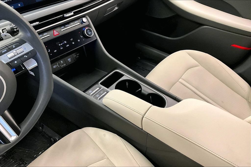 Used 2024 Hyundai Sonata SEL FWD image 16