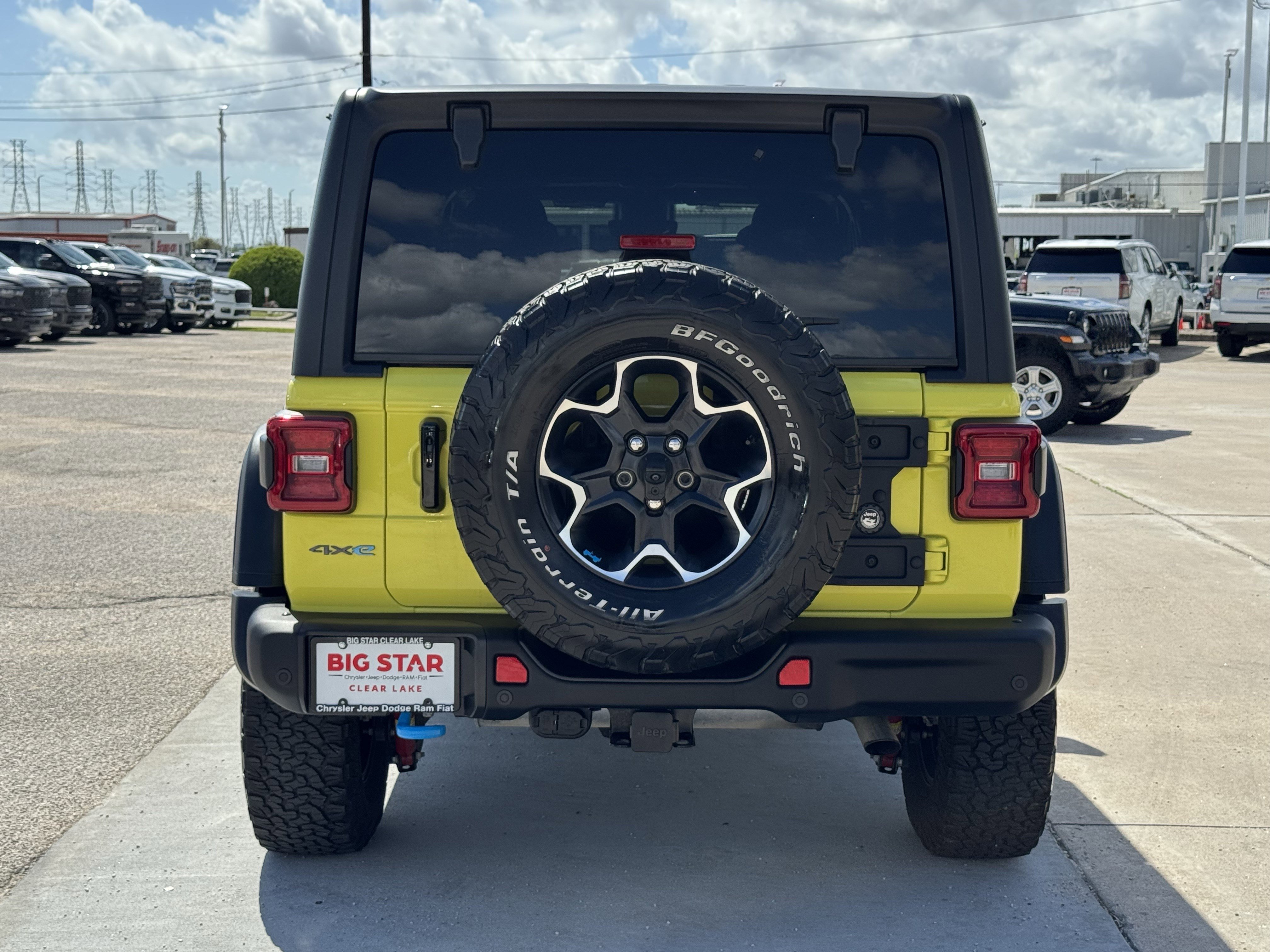 Used 2023 Jeep Wrangler Unlimited Rubicon 4xe w/ Steel Bumper Group image 10