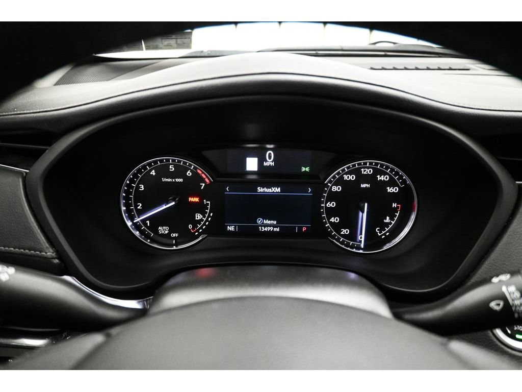 Used 2023 Cadillac XT4 Luxury w/ Cold Weather Package FWD image 13