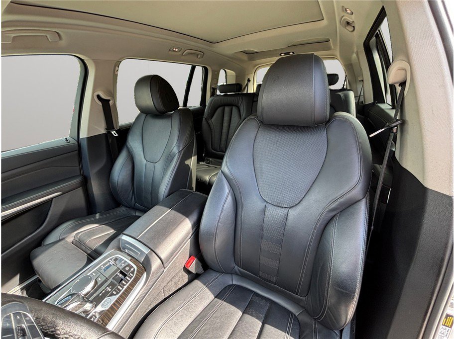Used 2021 BMW X7 xDrive40i w/ Parking Assistance Package image 22