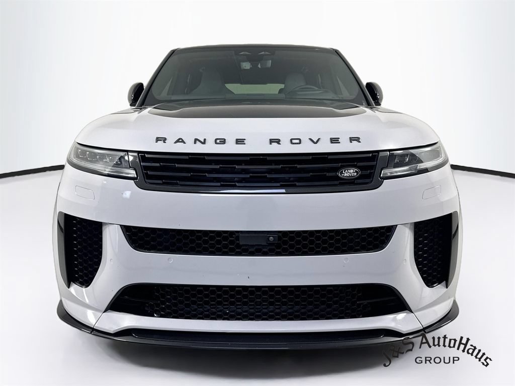 Used 2024 Land Rover Range Rover Sport AWD/4WD image 2
