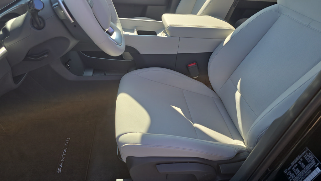 New 2027 Hyundai Santa Fe SE FWD image 14