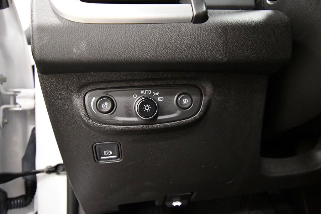 Used 2022 GMC Terrain SLT w/ LPO, Floor Liner Package image 19