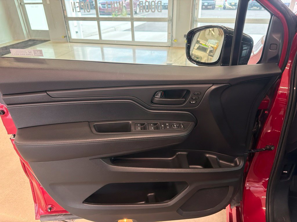 Used 2025 Honda Odyssey Sport-L image 70