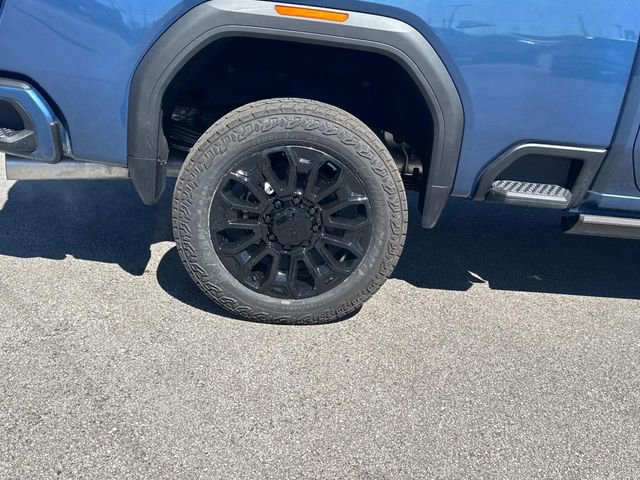 New 2026 GMC Sierra 2500 Denali Ultimate w/ LPO, Black Badging Package image 11