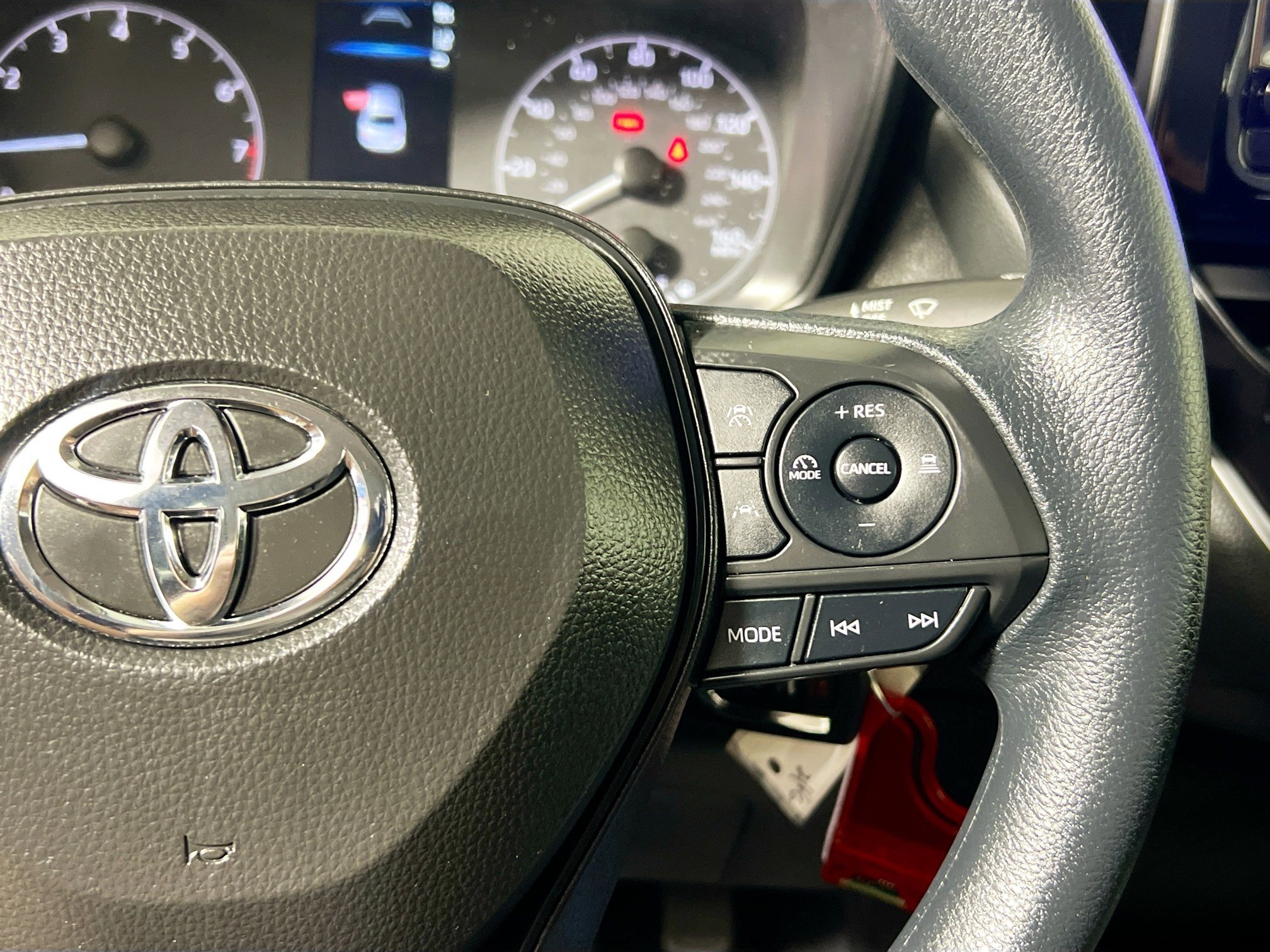 Used 2024 Toyota Corolla LE image 19