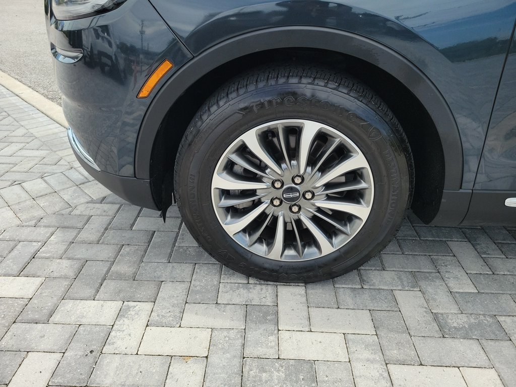 Used 2022 Lincoln Nautilus Reserve FWD image 13