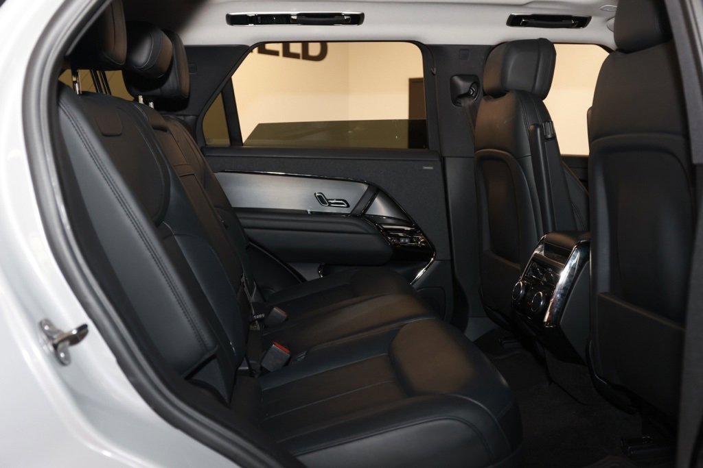 Used 2024 Land Rover Range Rover Sport SE image 14