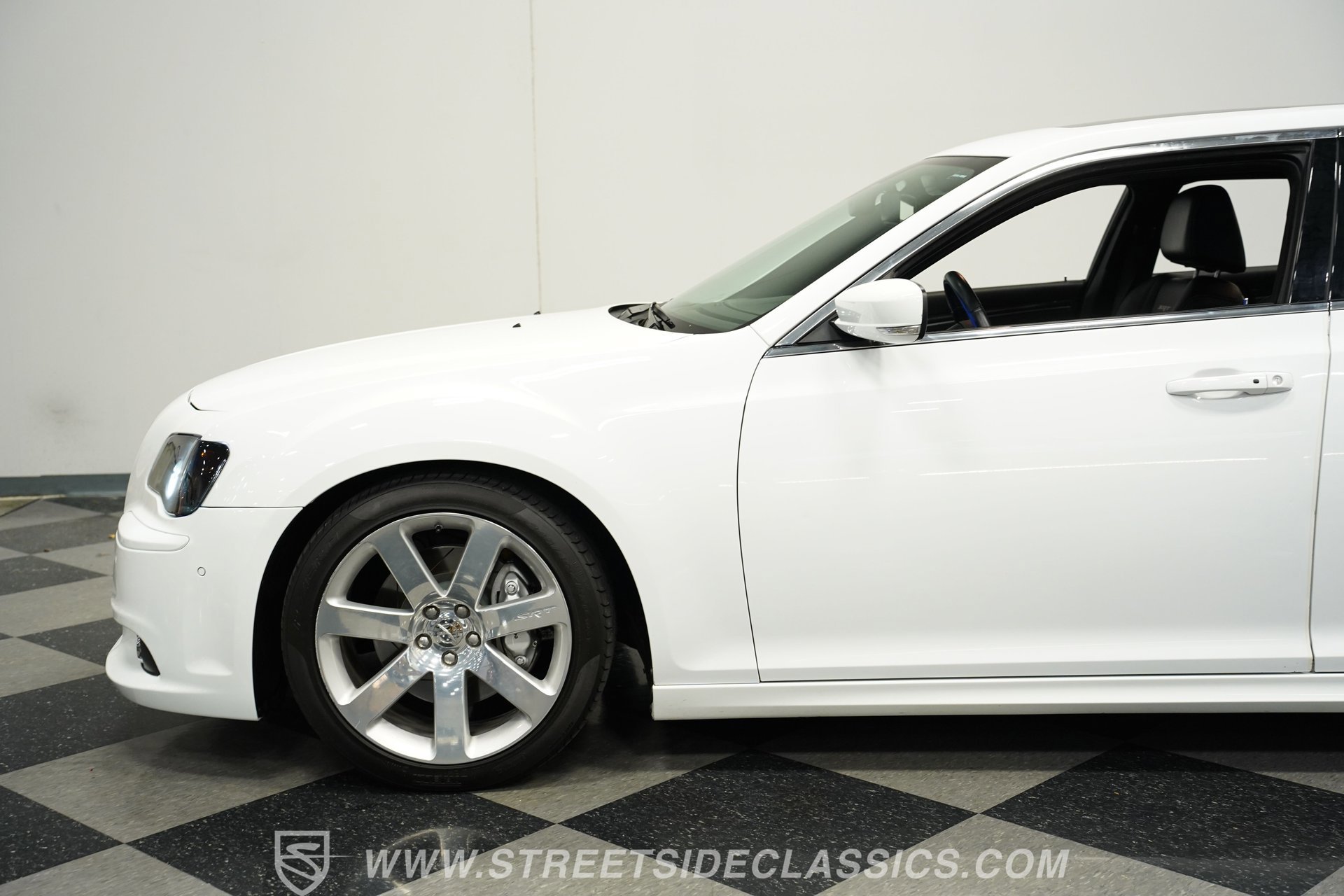 Used 2012 Chrysler 300 SRT8 w/ 19-Premium Speaker Group image 19