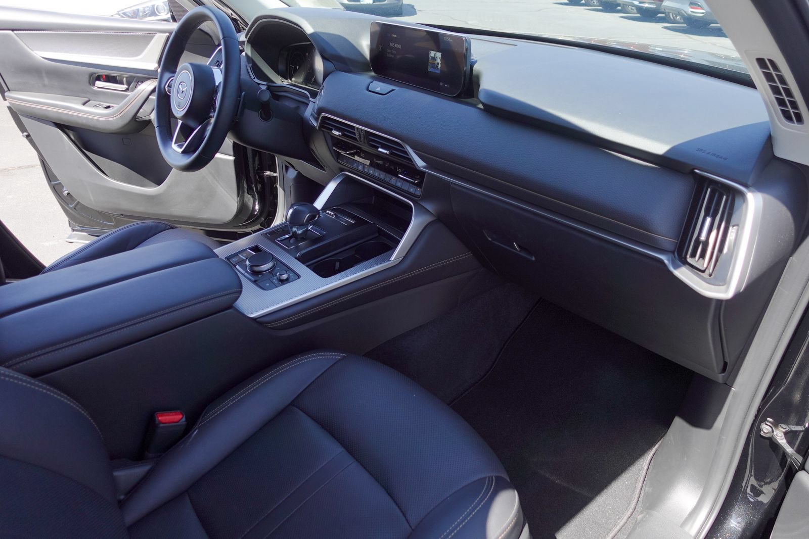 Used 2024 MAZDA CX-90 Plug-In Hybrid w/ Preferred AWD/4WD image 13