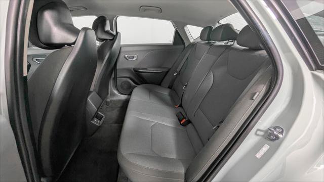 Used 2025 Kia K4 FWD image 17