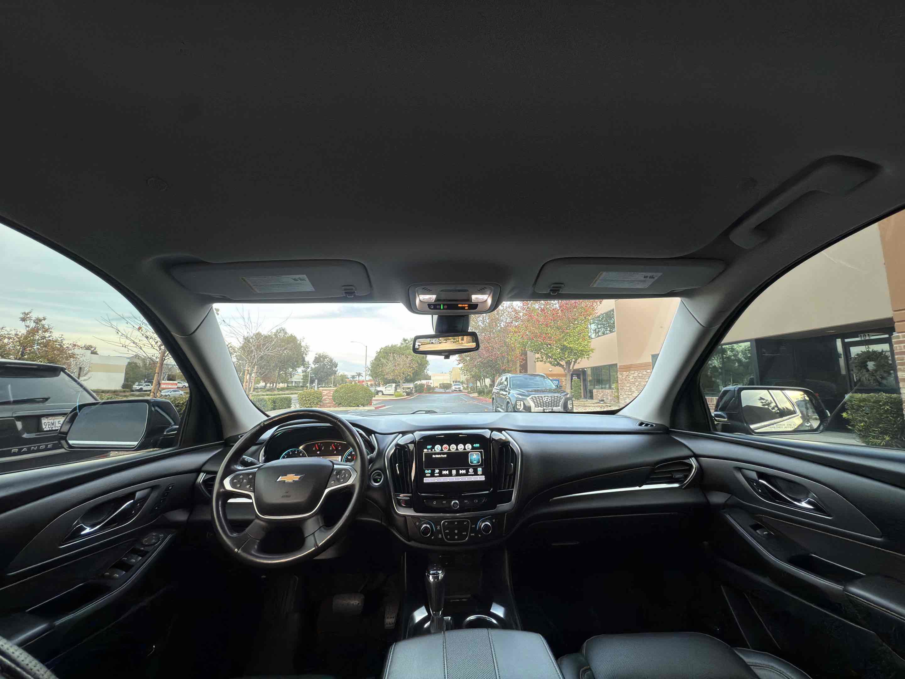 Used 2018 Chevrolet Traverse Premier w/ LPO, Black Accent Package image 19