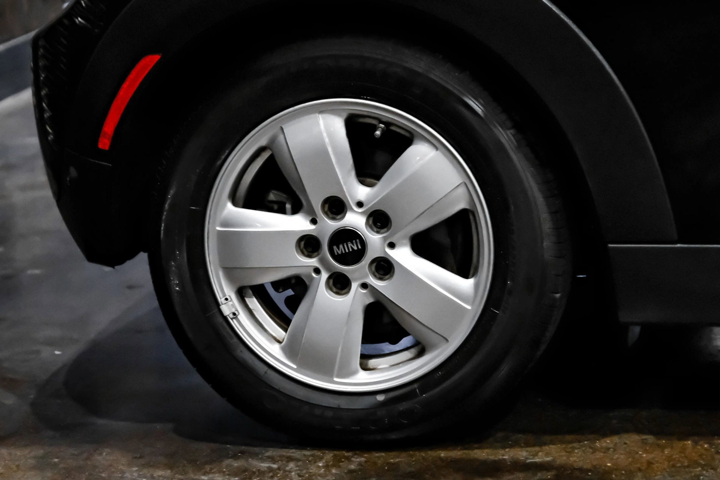 Used 2021 MINI Cooper 2-Door Hardtop FWD image 40