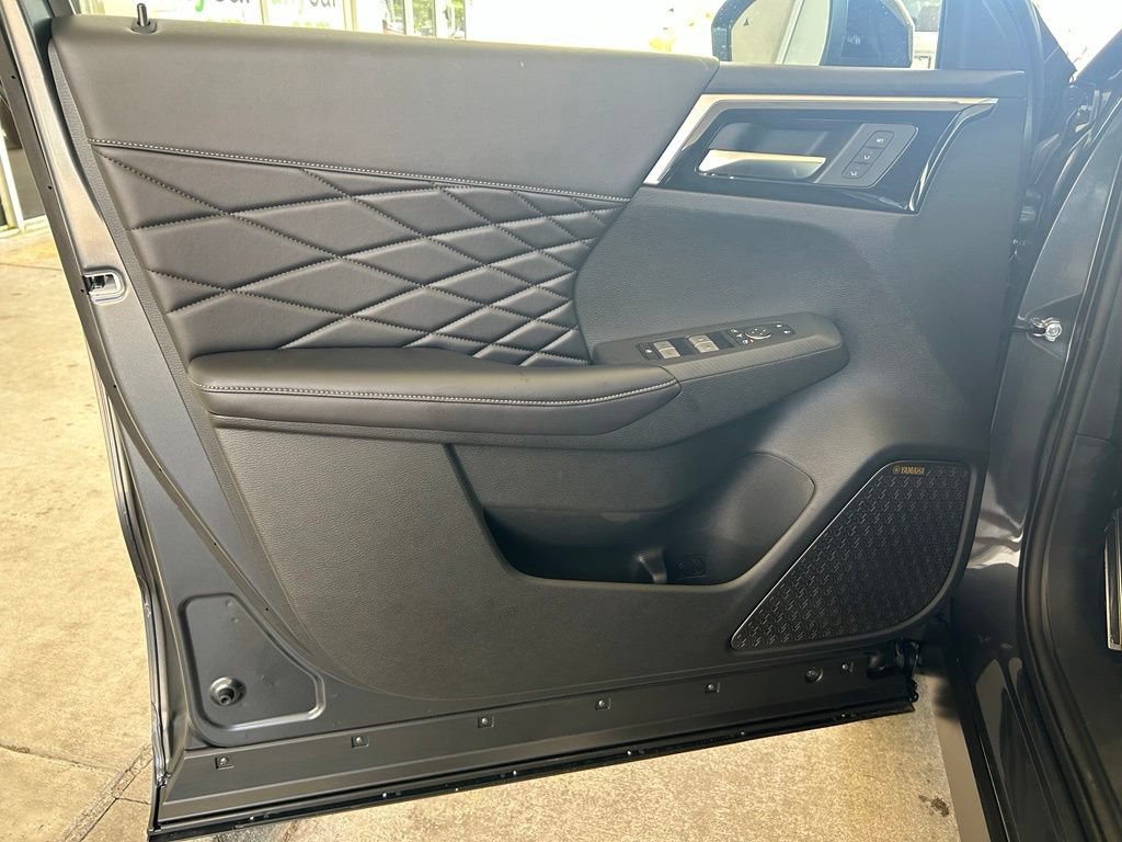 New 2026 Mitsubishi Outlander 4WD Plug-In Hybrid image 40
