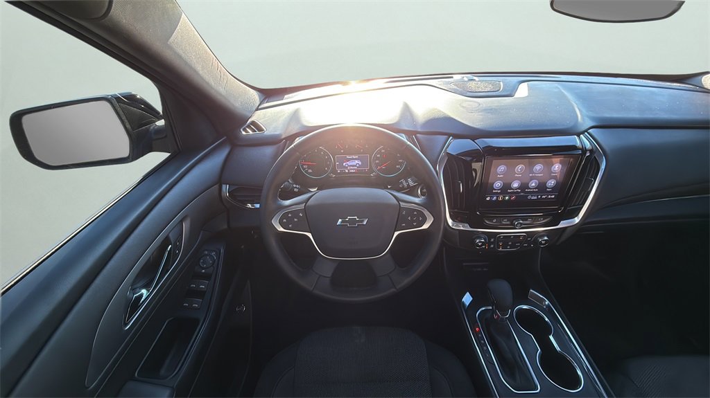 Used 2023 Chevrolet Traverse LT image 21