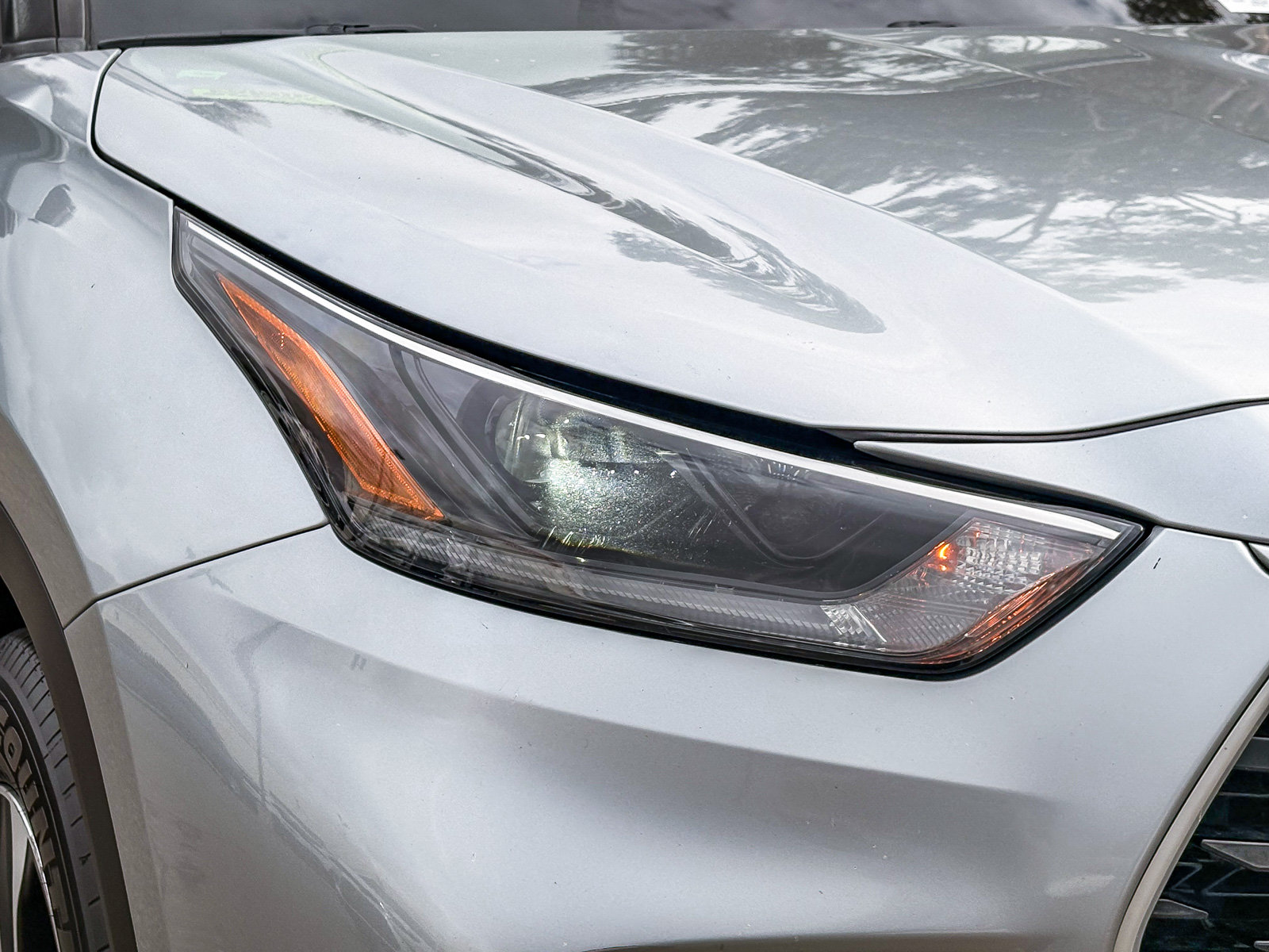 Used 2021 Toyota Highlander XLE FWD image 4