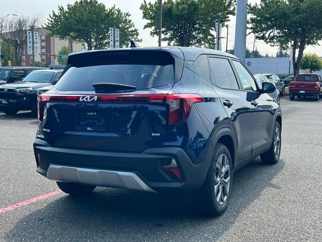 Used 2026 Kia Seltos LX AWD/4WD image 7
