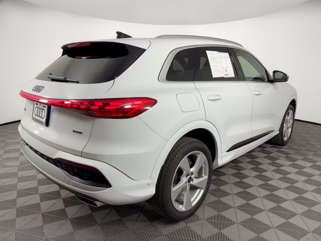 Certified 2025 Audi Q5 Premium w/ Premium Plus AWD/4WD image 9