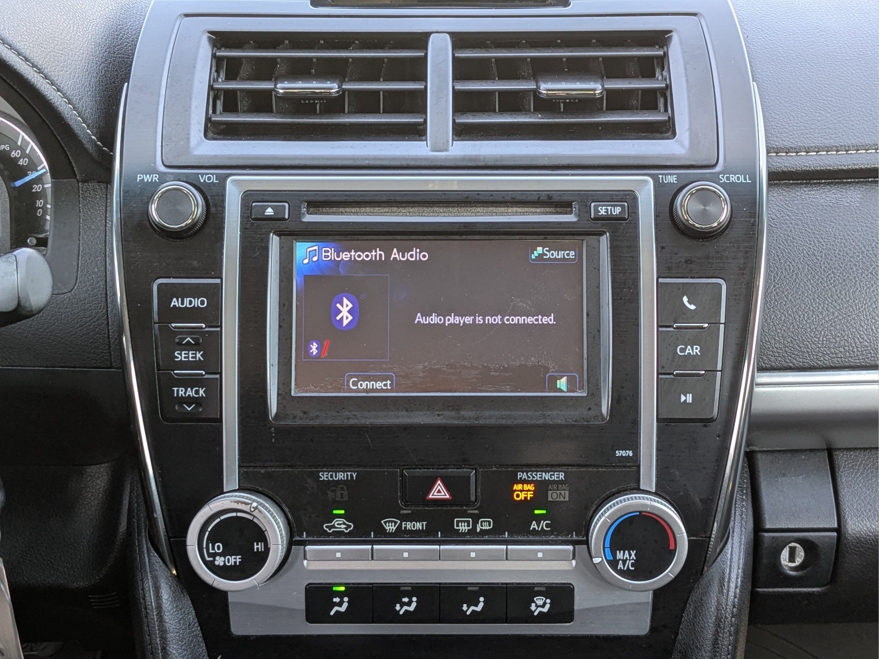Used 2014 Toyota Camry SE FWD image 18