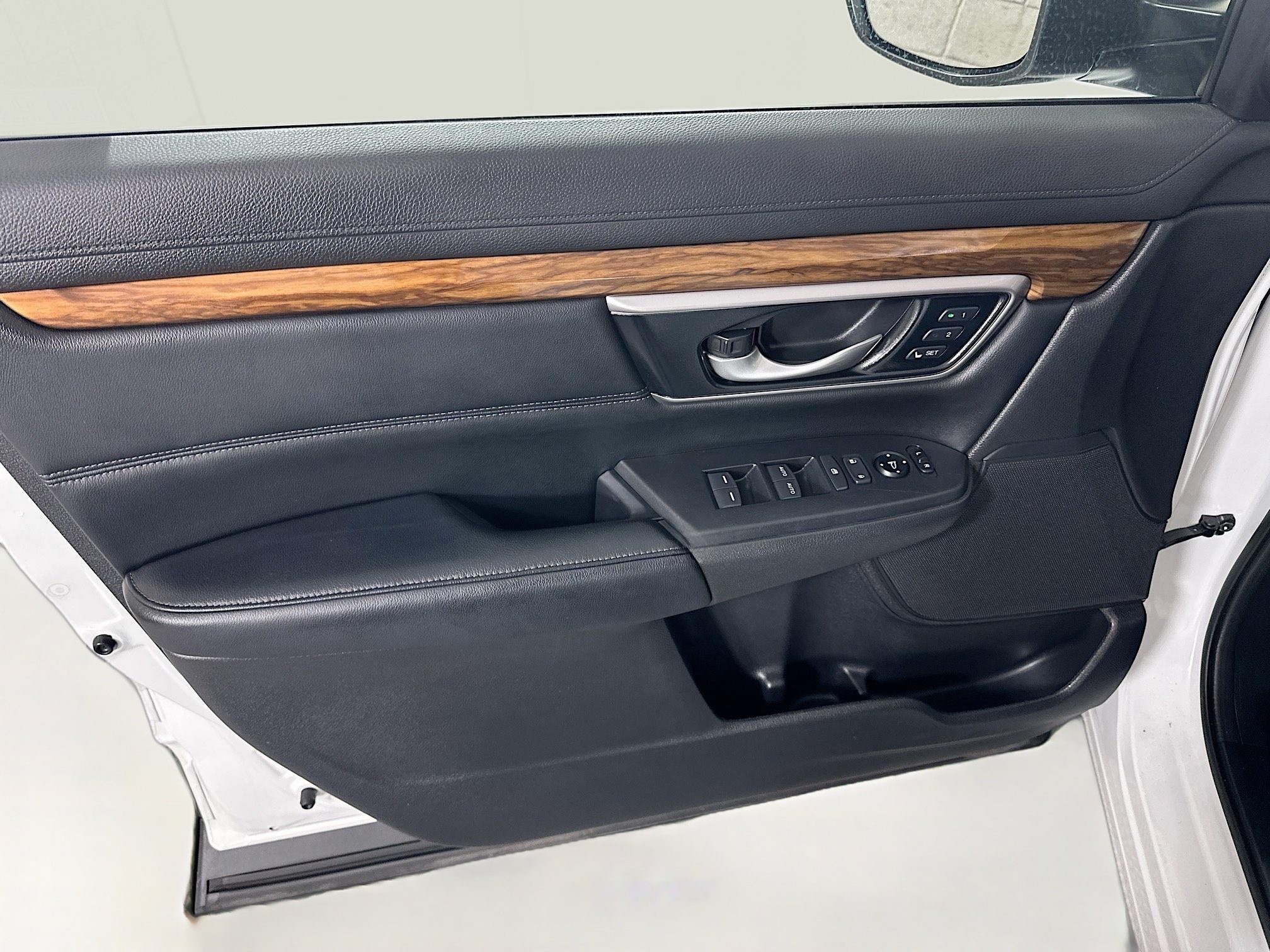Used 2022 Honda CR-V EX-L image 18