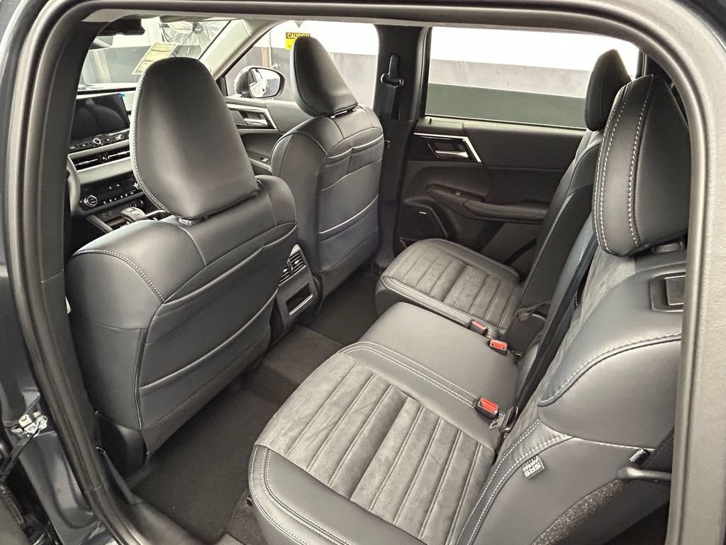 New 2026 Mitsubishi Outlander SE AWD/4WD image 39