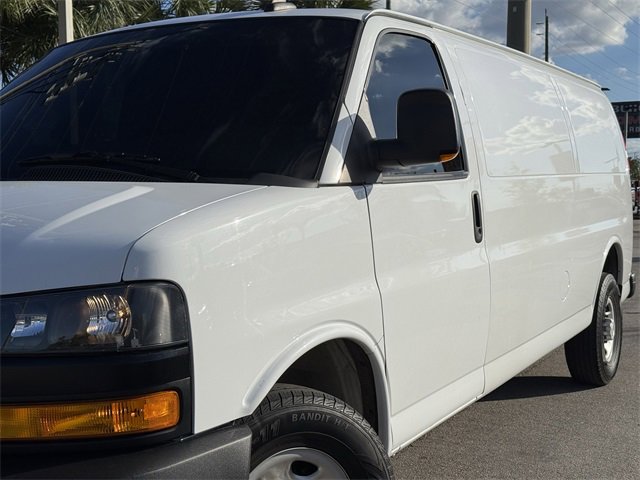 Used 2021 Chevrolet Express 2500 Extended w/ Driver Convenience Package image 5