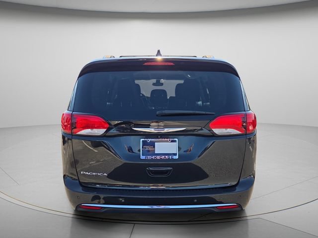 Used 2019 Chrysler Pacifica Touring-L FWD image 5