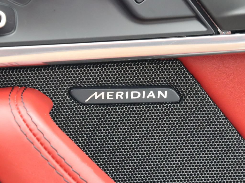 Used 2020 Jaguar F-TYPE Convertible RWD image 27