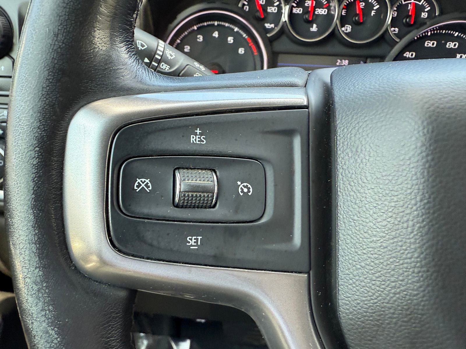 Certified 2022 Chevrolet Silverado 2500 LT w/ Convenience Package image 35