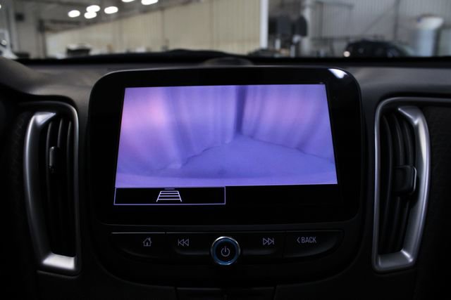 Used 2022 Chevrolet Malibu LT w/ Sport Edition FWD image 4