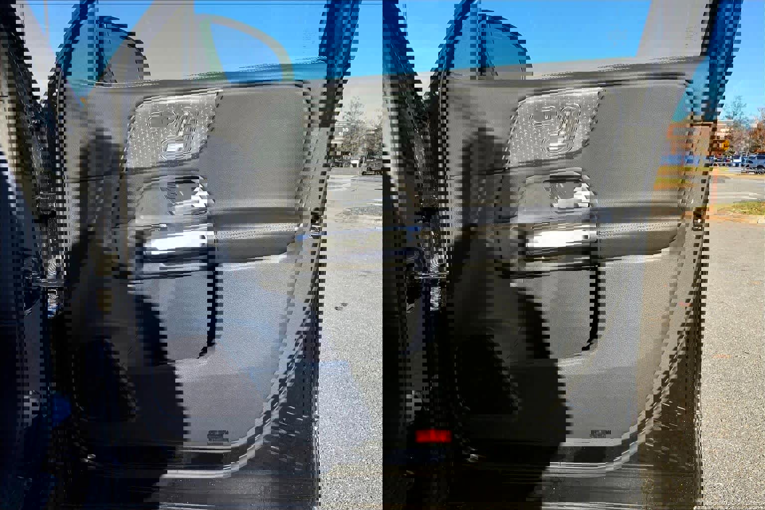 Used 2025 Mercedes-Benz GLB 250 GLB 250 image 22