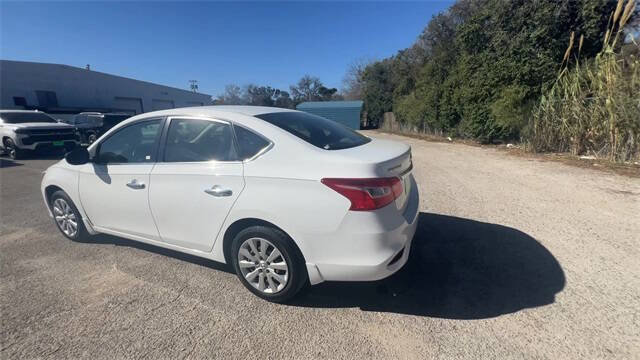 Used 2017 Nissan Sentra S image 6