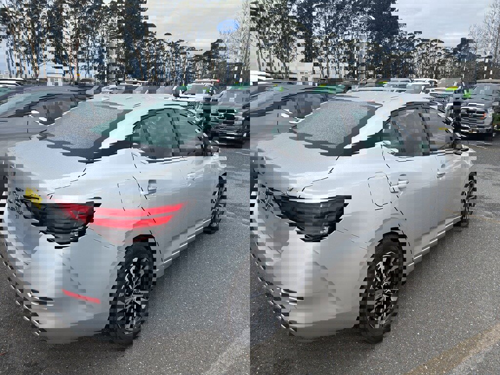 Used 2022 Nissan Sentra SV image 5