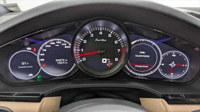 Used 2019 Porsche Cayenne Turbo w/ Premium Plus Package AWD/4WD image 27