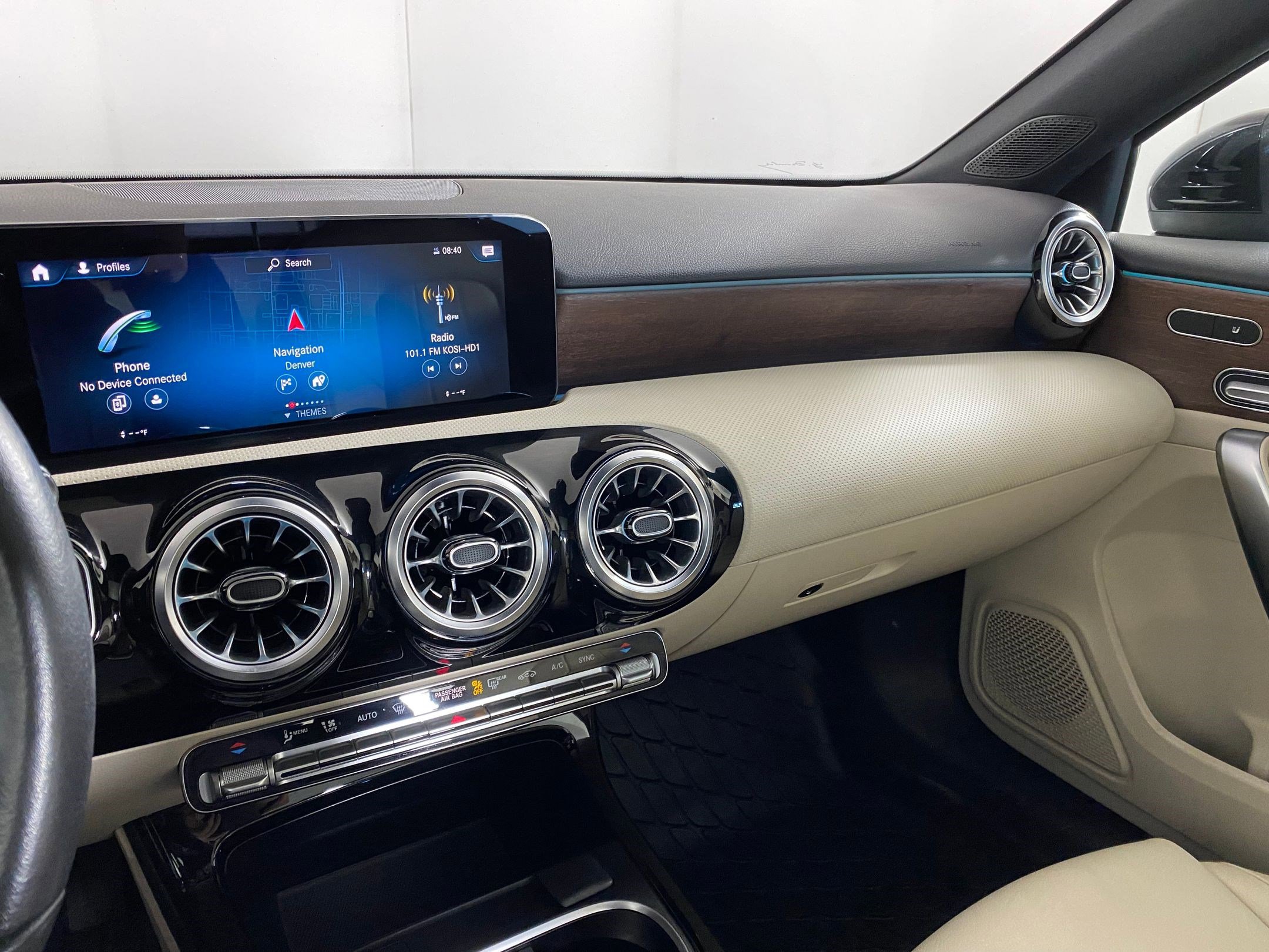 Certified 2022 Mercedes-Benz A 220 4MATIC image 25