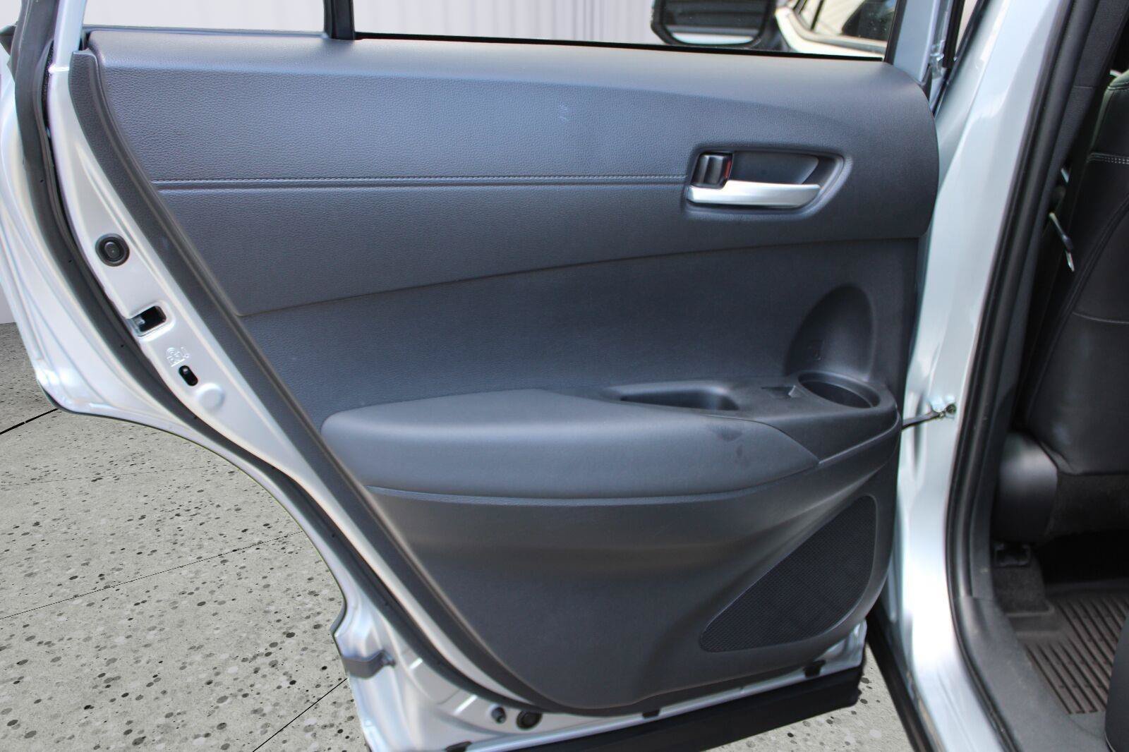Used 2022 Toyota Corolla Cross XLE w/ Convenience Package FWD image 45