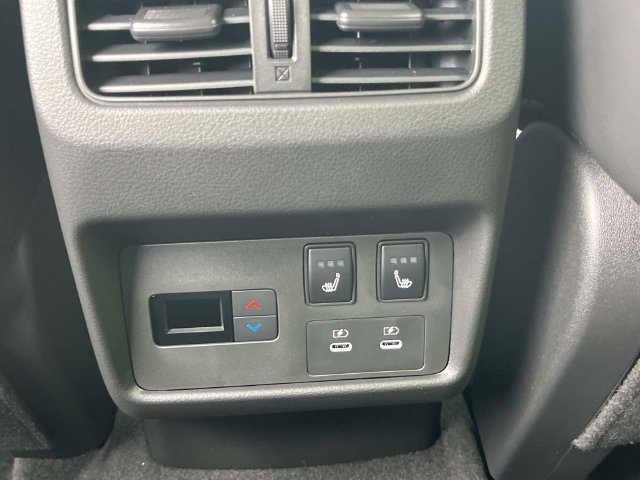New 2026 Nissan Rogue Platinum w/ Platinum Premium Package AWD/4WD image 19