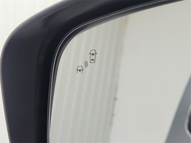 Used 2025 Nissan Frontier PRO-4X image 21