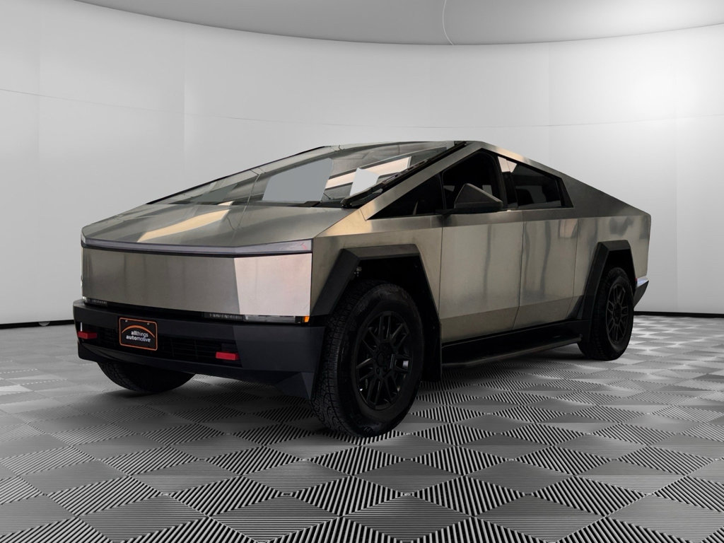 Used 2024 Tesla Cybertruck AWD Crew Cab image 4