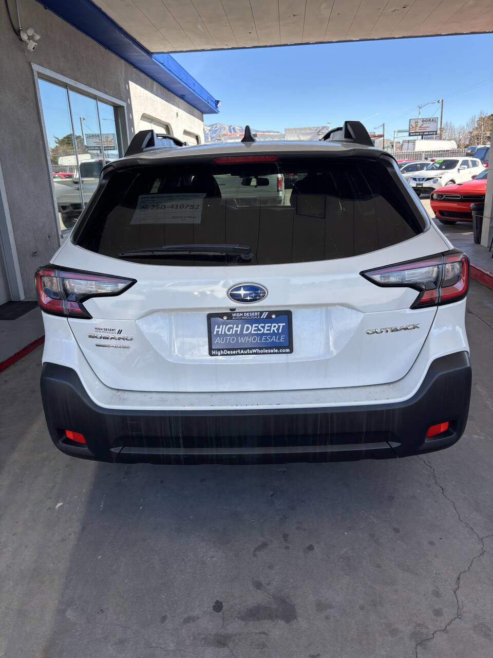 Used 2023 Subaru Outback Premium image 6