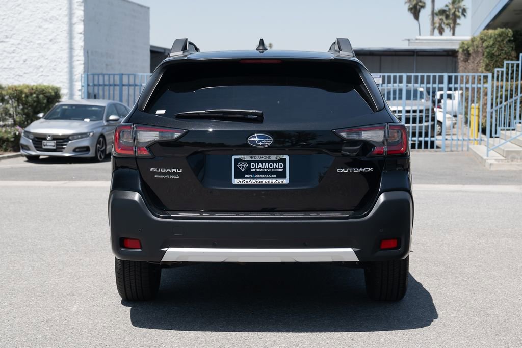 Used 2023 Subaru Outback Limited AWD/4WD image 5