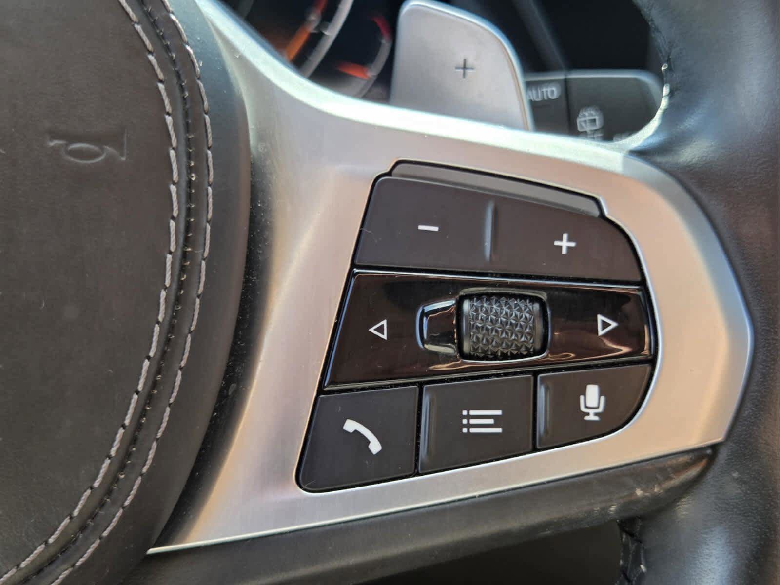 Used 2019 BMW X5 xDrive50i w/ M Sport Package AWD/4WD image 32