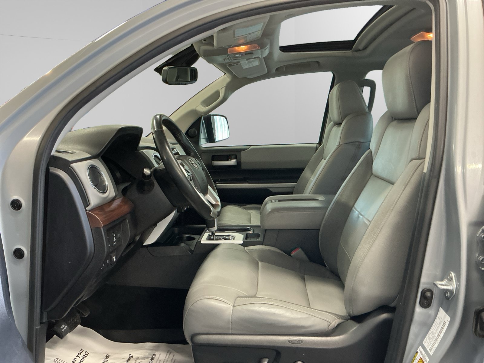 Certified 2021 Toyota Tundra Limited w/ Limited Premium Package AWD/4WD image 9