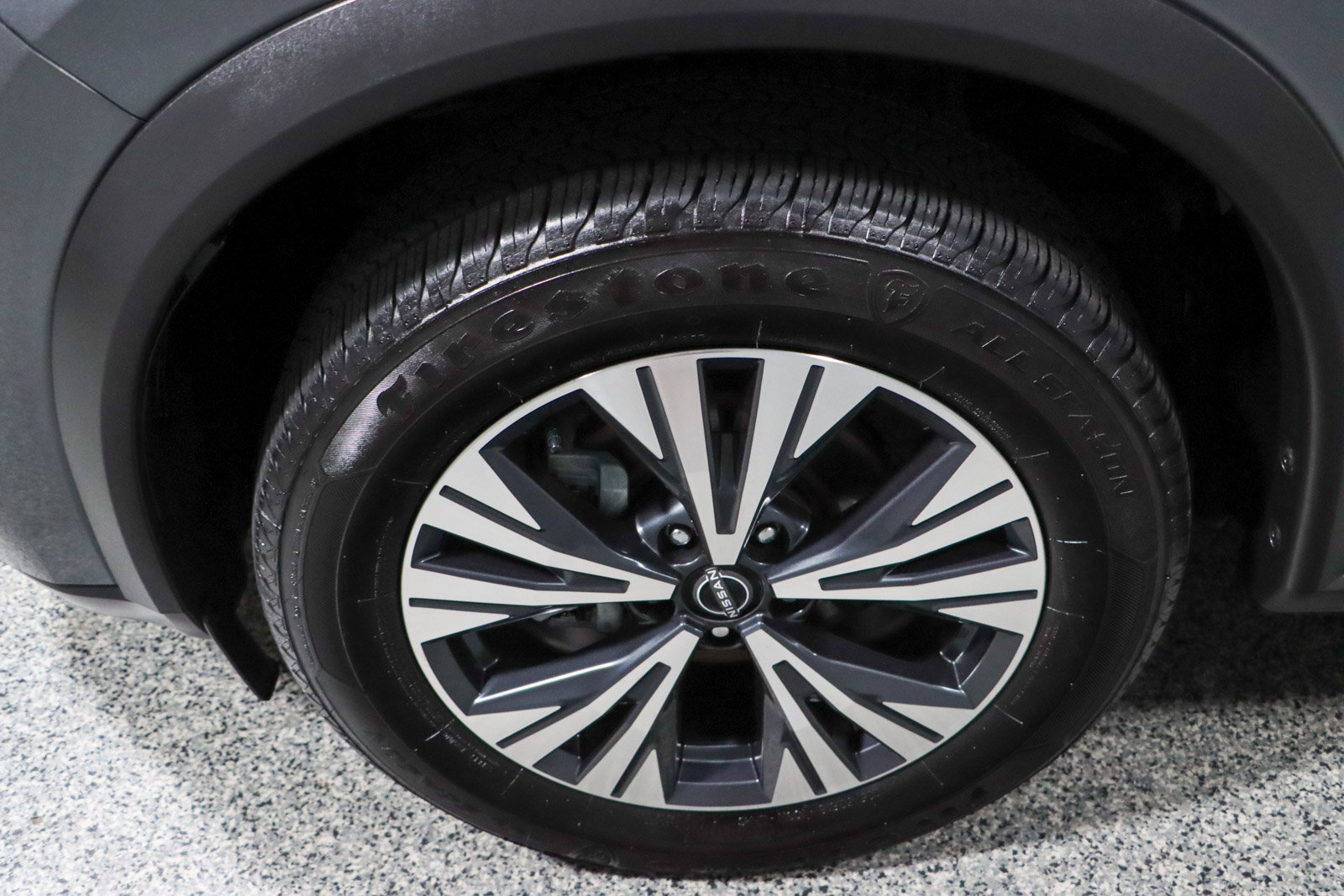 Used 2023 Nissan Rogue SV FWD image 11