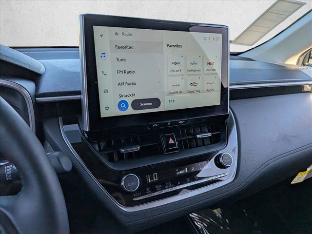 Used 2026 Toyota Corolla Cross XLE AWD/4WD image 19