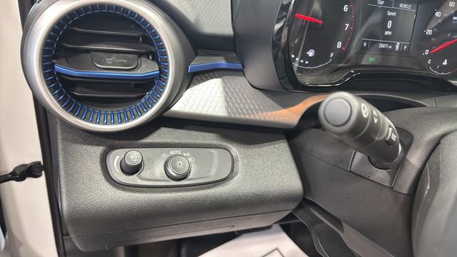 Used 2024 Chevrolet Trax LS w/ LS Convenience Package image 15